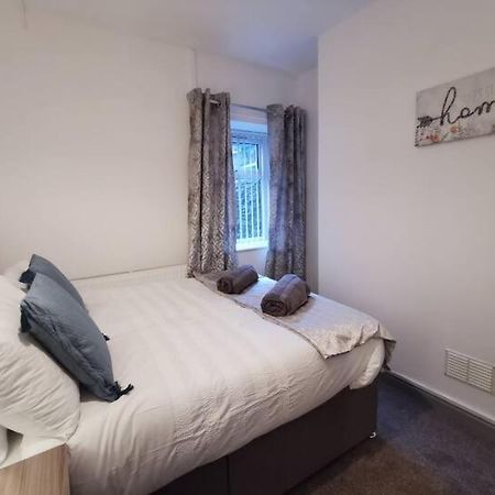 City Centre, Parking, Smart Tv'S In All Rooms Swansea Zewnętrze zdjęcie