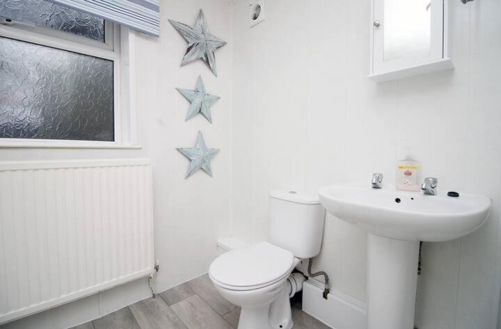 City Centre, Parking, Smart Tv'S In All Rooms Swansea Zewnętrze zdjęcie