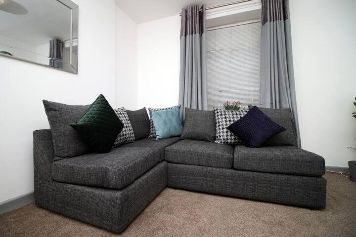 City Centre, Parking, Smart Tv'S In All Rooms Swansea Zewnętrze zdjęcie