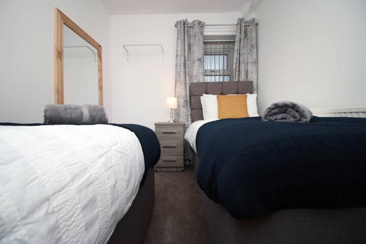 City Centre, Parking, Smart Tv'S In All Rooms Swansea Zewnętrze zdjęcie
